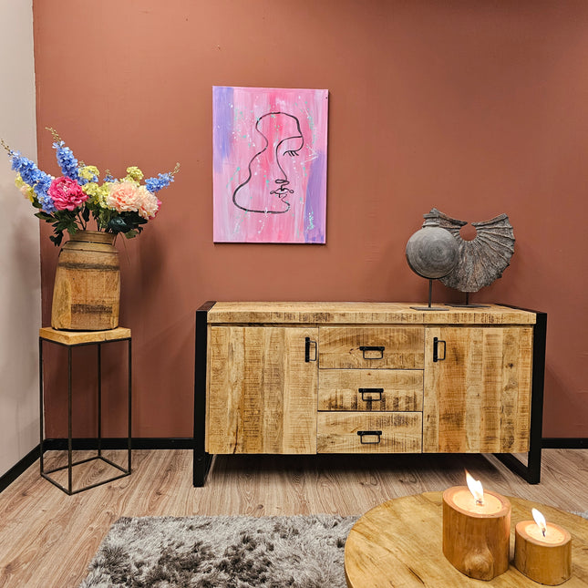 Britt Dressoir 160cm