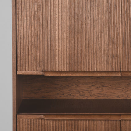 LABEL51 - Hoge Kast Jule 110x49x158 cm - Walnoot Eiken